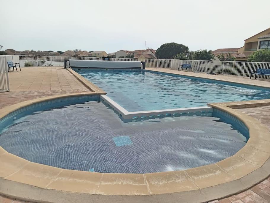 Jolie Maisonnette Dans Residence Calme Avec Piscine Le Barcarès Exteriér fotografie